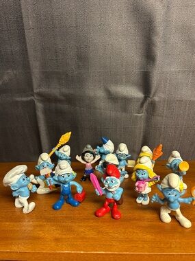Lot of 14 vintage McDonalds 3” Tall Smurfs Happy Meal Toys 2013